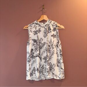 Ann Taylor Black and White Floral Top Size XSP